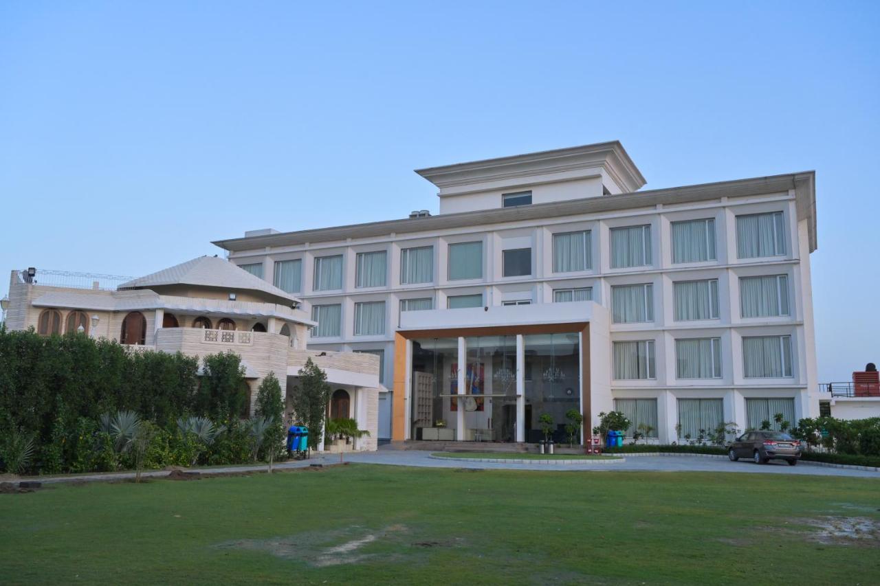 Stardom Resort Jaipur Exterior foto