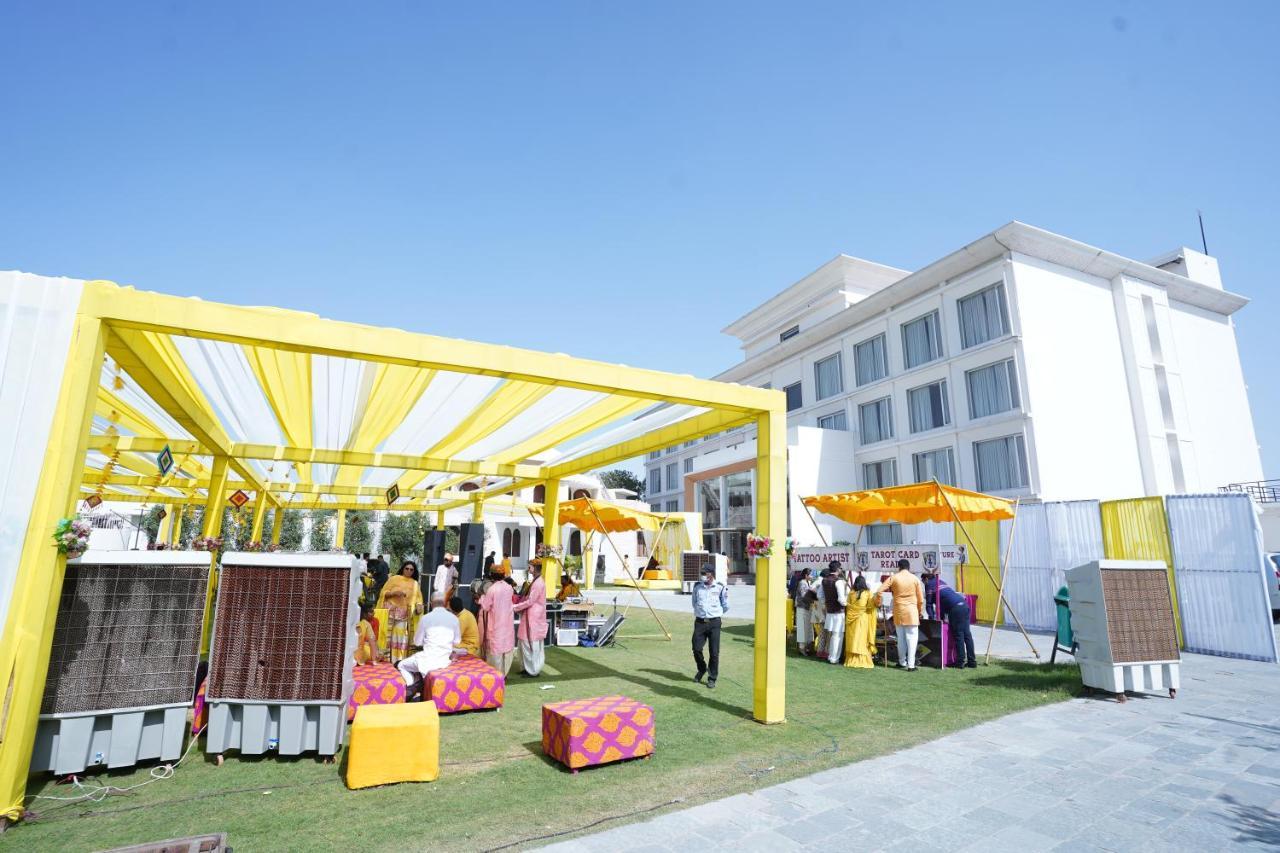 Stardom Resort Jaipur Exterior foto